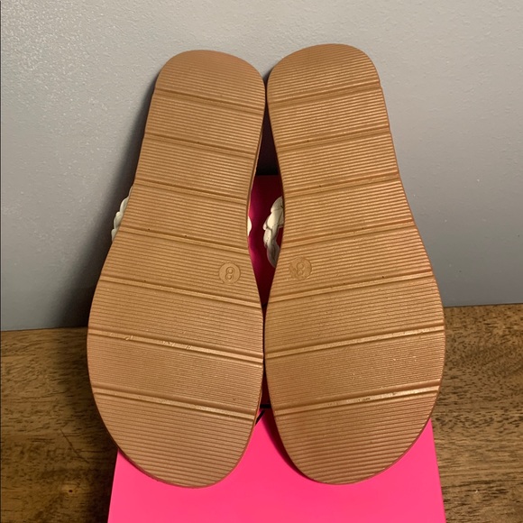 Corky’s NWT Womens White Twist N Shout Braided Strap Sandals Sz 8 Runs Small - Picture 6 of 7
